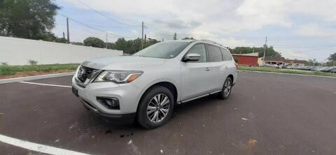2018 Nissan Pathfinder for sale at DRIVE-RITE in Saint Charles MO
