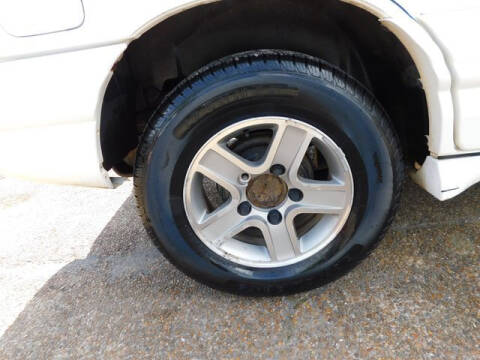 2003 Chevrolet Tracker LT