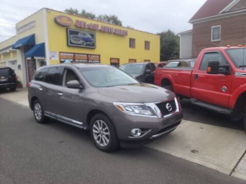 2014 Nissan Pathfinder for sale at Bel Air Auto Sales in Milford CT