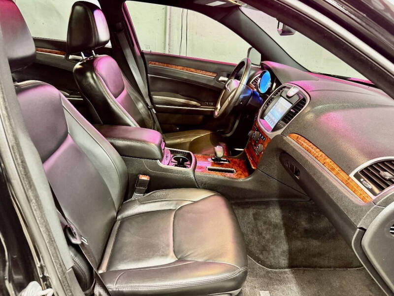 2014 Chrysler 300