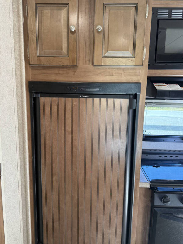 2017 FLAGSTAFF LITE 19 FD