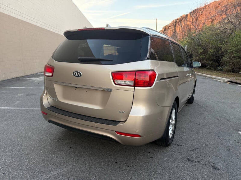 2017 Kia Sedona LX