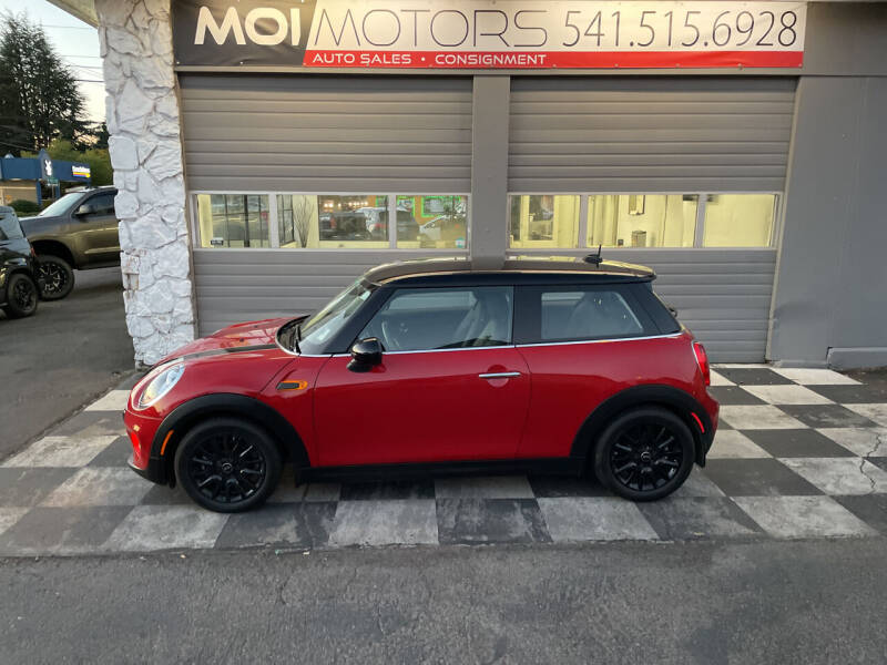 2015 MINI Hardtop 2 Door for sale at Moi Motors in Eugene OR