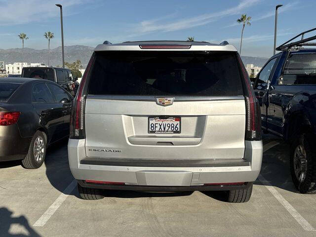 2018 Cadillac Escalade Platinum