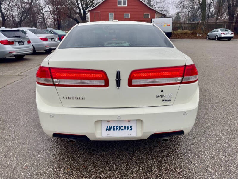 2012 Lincoln MKZ Base photo 7