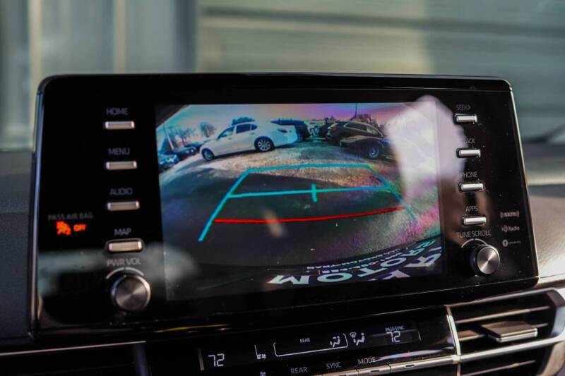 2022 Toyota Sienna LE 8-Passenger