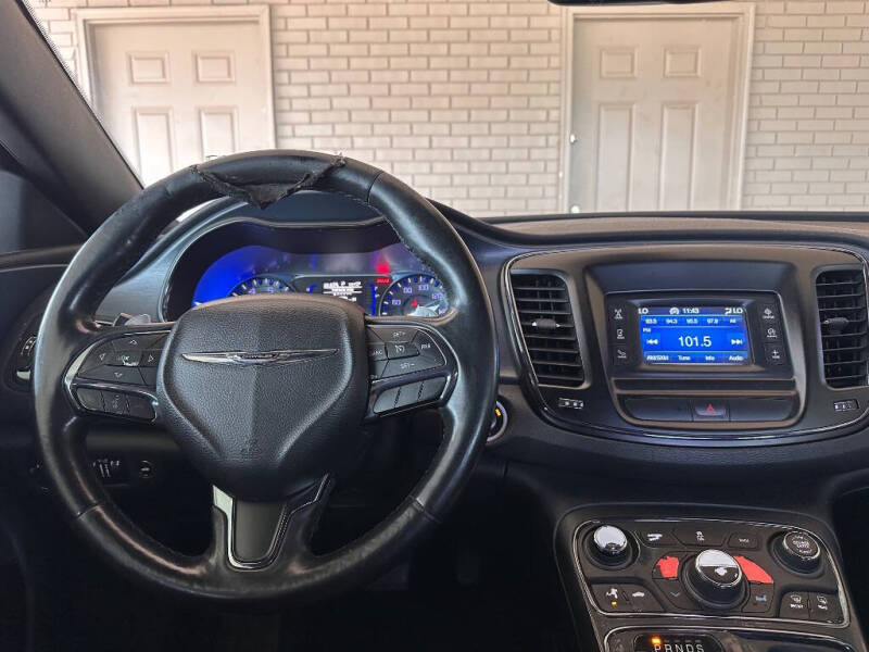 2016 Chrysler 200 S