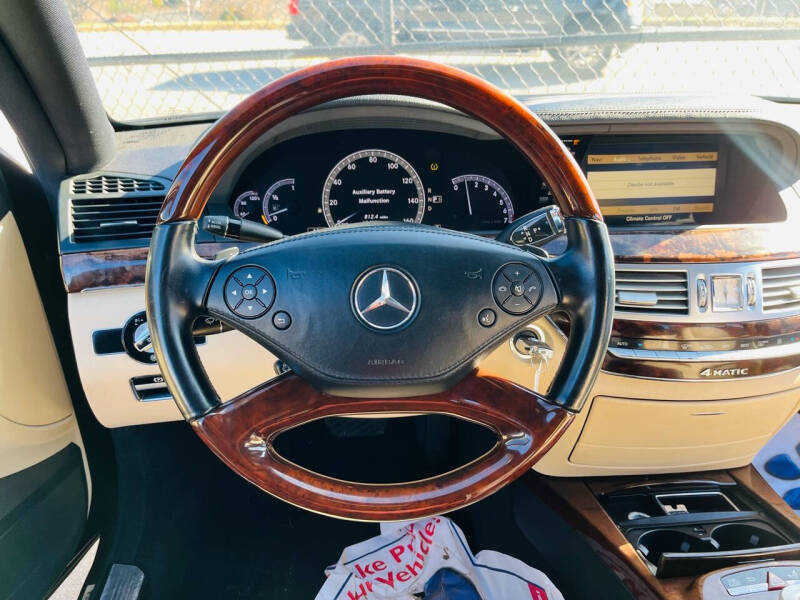 2013 Mercedes-Benz S-Class S 550 4MATIC