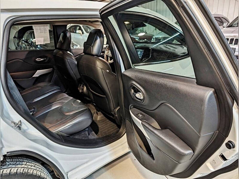 2017 Jeep Cherokee Overland