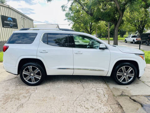 2017 GMC Acadia Denali