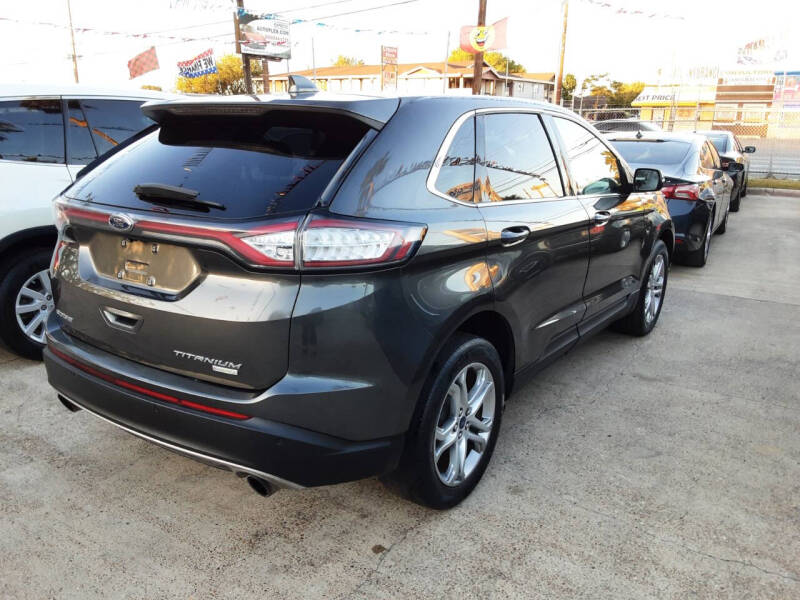 2017 Ford Edge Titanium