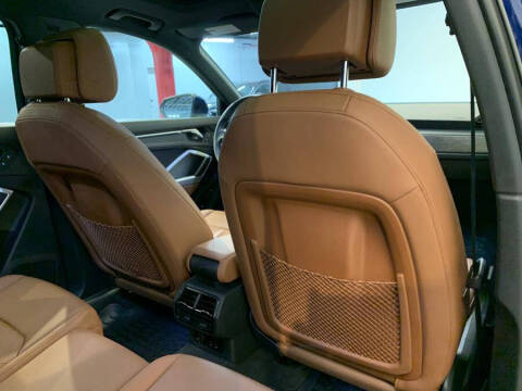 2022 Audi Q3 quattro S line Premium 45 TFSI