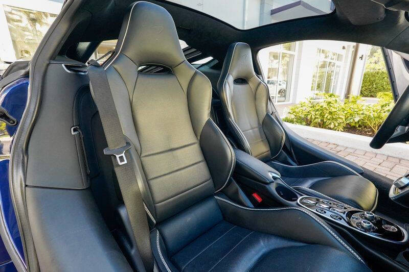 2023 McLaren GT