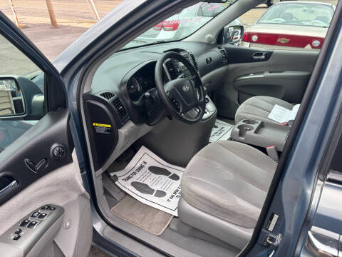 2007 Hyundai Entourage SE