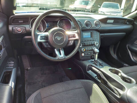 2015 Ford Mustang V6