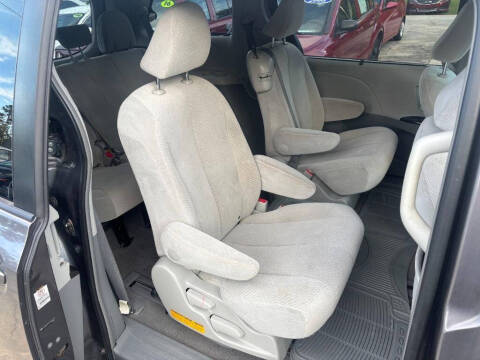 2011 Toyota Sienna