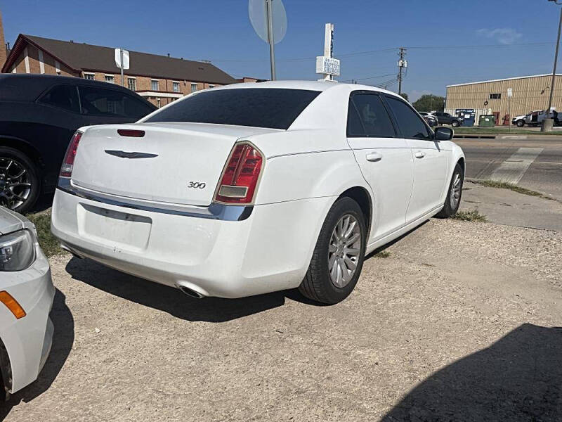2014 Chrysler 300