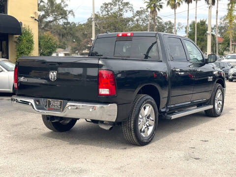 2018 RAM 1500 SLT