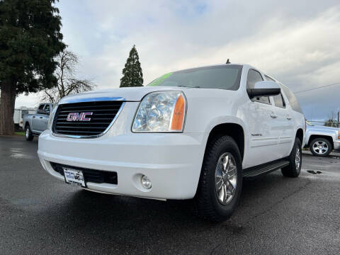 2014 GMC Yukon XL for sale at Pacific Auto LLC in Woodburn OR