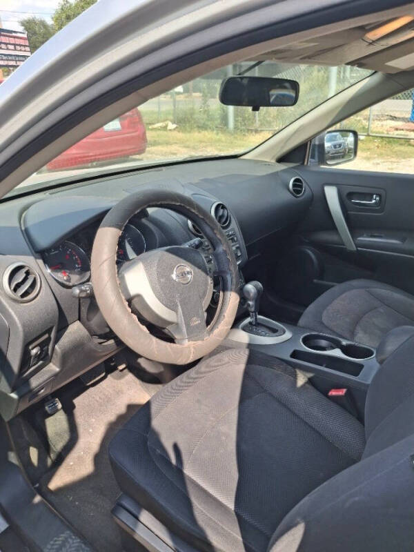 2011 Nissan Rogue SV