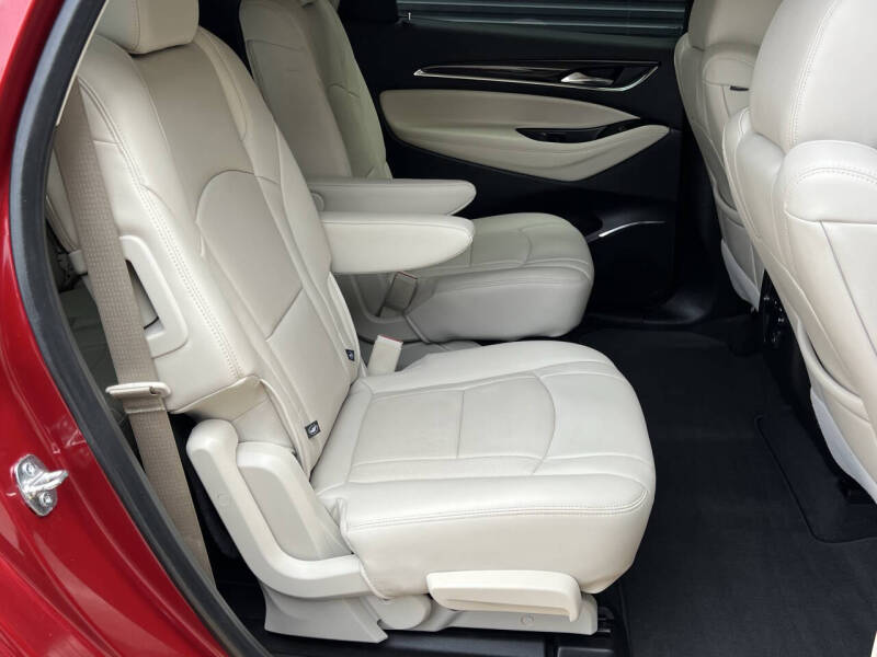 2023 Buick Enclave Essence