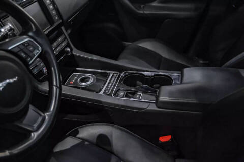 2017 Jaguar F-PACE 35t Premium