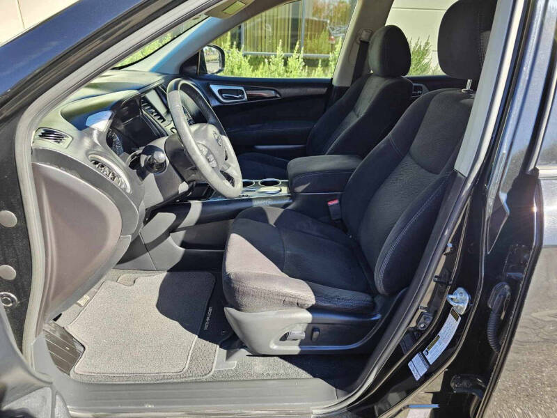 2015 Nissan Pathfinder SV