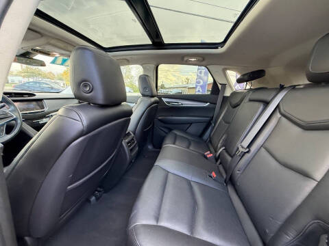 2017 Cadillac XT5 Premium Luxury