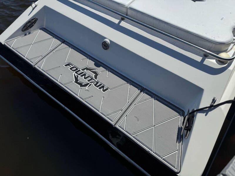 1989 FOUNTAIN 35 LIGHTNING Off Shore