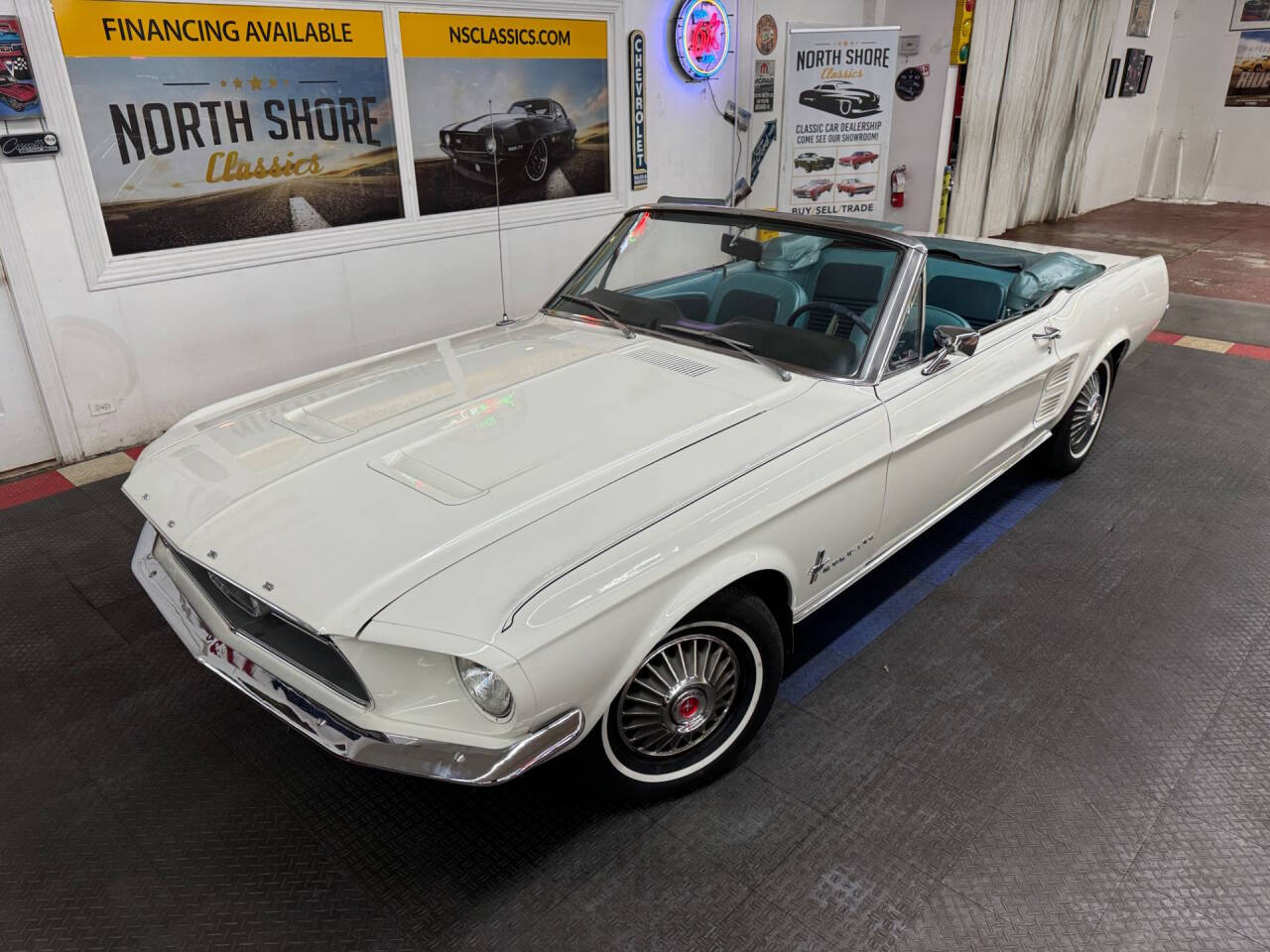 1967 Ford Mustang 1