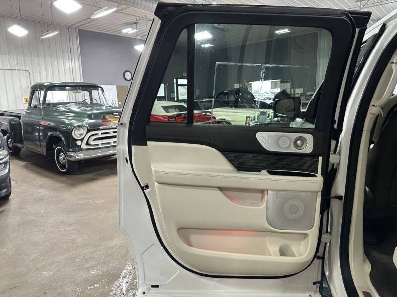 2023 Lincoln Navigator L Black Label