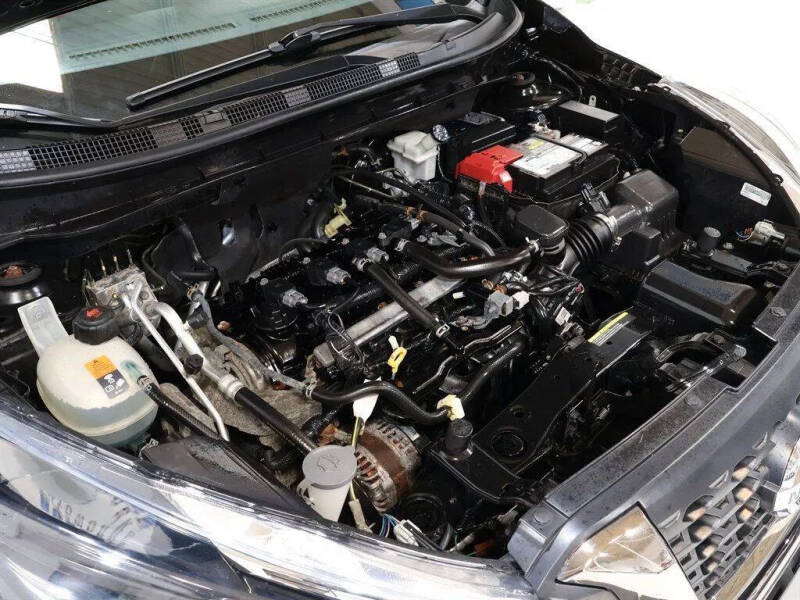 2019 Nissan Kicks SR