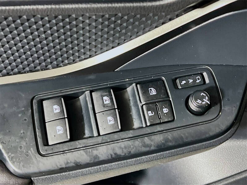 2018 Toyota C-HR XLE Premium