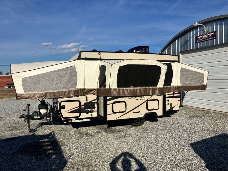 2018 Rockwood 2516G  for sale at T & T Sales, LLC in Taylorsville NC