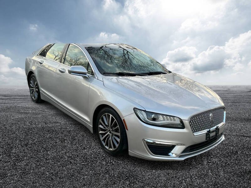 2017 Lincoln MKZ Premiere's photo