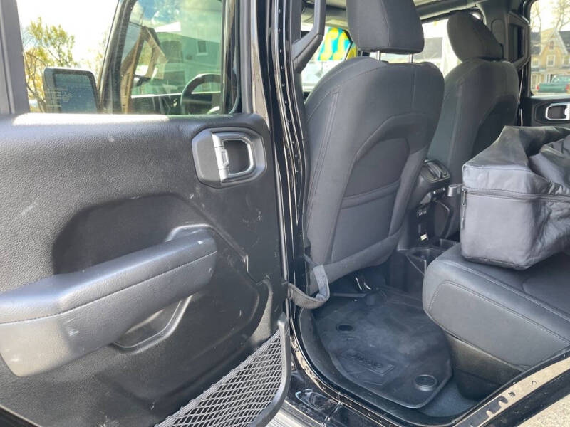 2022 Jeep Gladiator Altitude