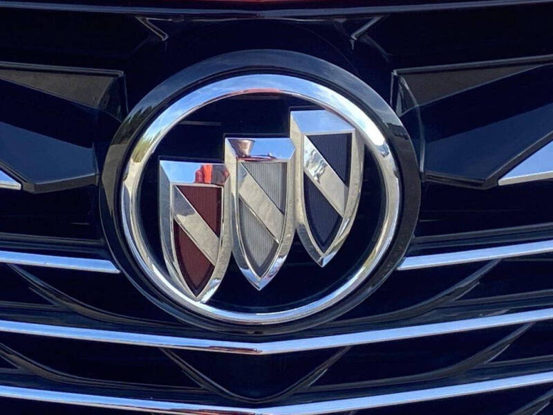 2022 Buick Enclave Essence