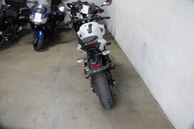 2023 Kawasaki Z400 ABS