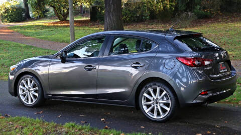2017 Mazda MAZDA3 Touring