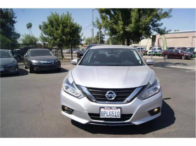 2018 Nissan Altima for sale at Auto Plaza in Fresno, CA