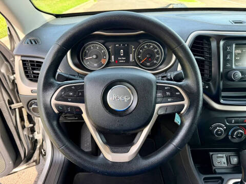 2015 Jeep Cherokee Sport