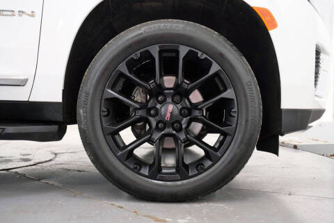 2022 GMC Yukon SLT