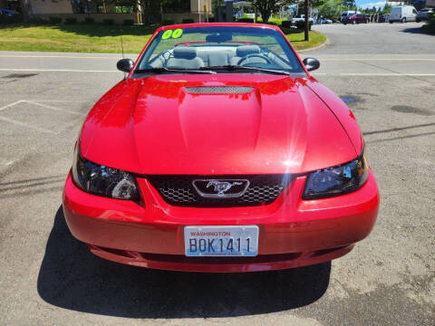 2000 Ford Mustang