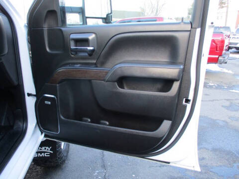 2017 GMC Sierra 2500HD Denali