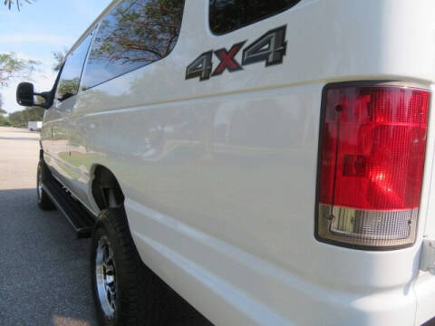 2014 Ford E-Series E-350 SD XLT