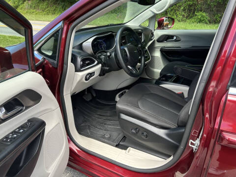 2020 Chrysler Pacifica Touring