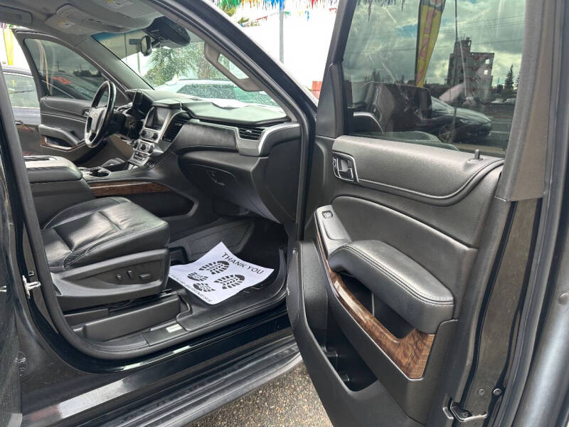 2019 Chevrolet Suburban LT