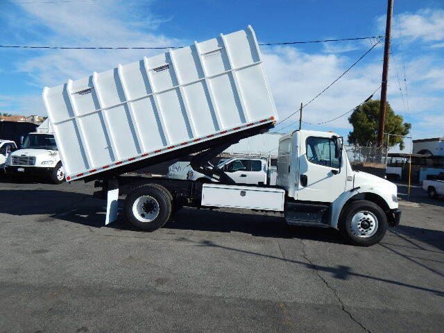 2019 Freightliner M2 106