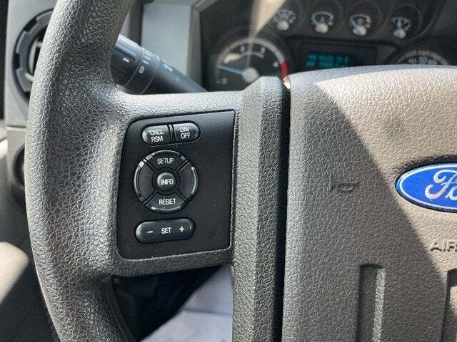 2014 Ford F-350 Super Duty 28