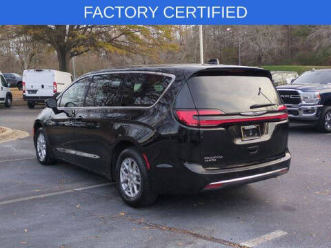 2024 Chrysler Pacifica Touring L
